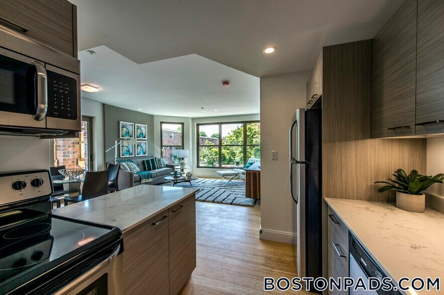 Building Photo - 40 Malvern St