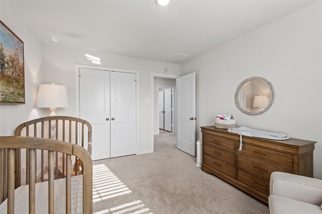 Building Photo - 123 Alset Dr