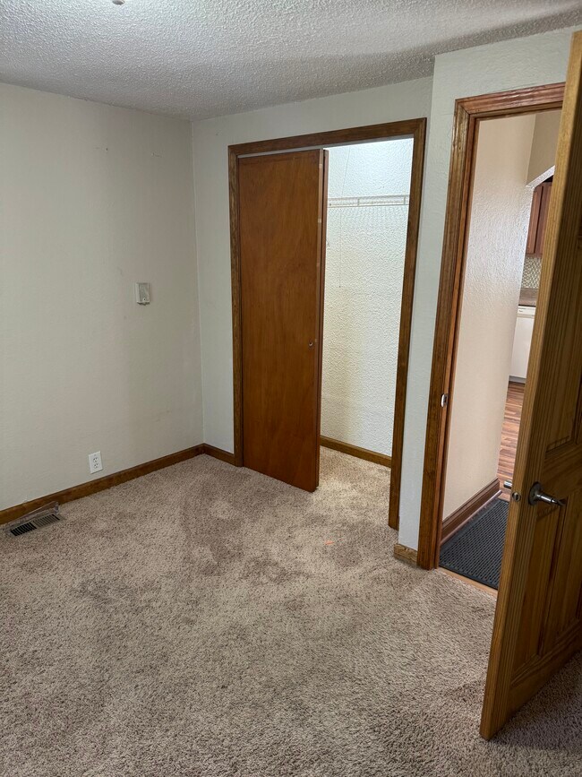 Bedroom 3 - 3900 W 11th St