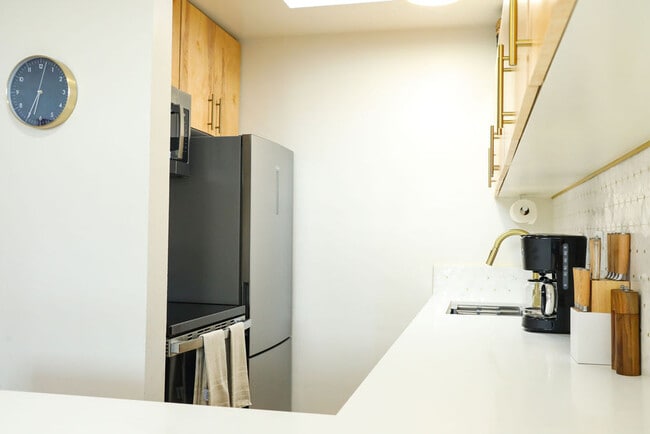 Building Photo - 1773 Torrance St