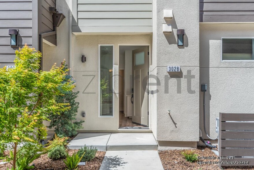 Building Photo - 3028 Lamory Pl