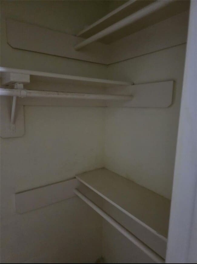 Building Photo - 14319 Whitecross Dr