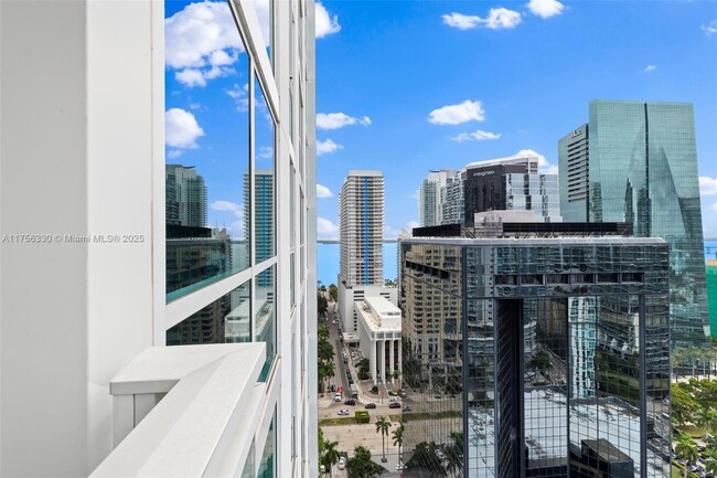 Building Photo - 1080 Brickell Ave