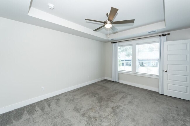 Building Photo - 7722 Park Gate Dr