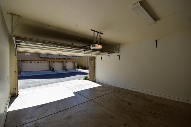 Building Photo - 2024 S Baldwin