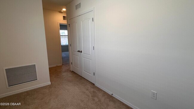 Building Photo - 20 BELLA LAGO Cir