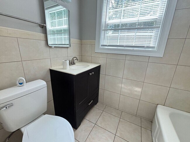 Building Photo - Available now. WATER & SEWER INCLUDED! Gre...