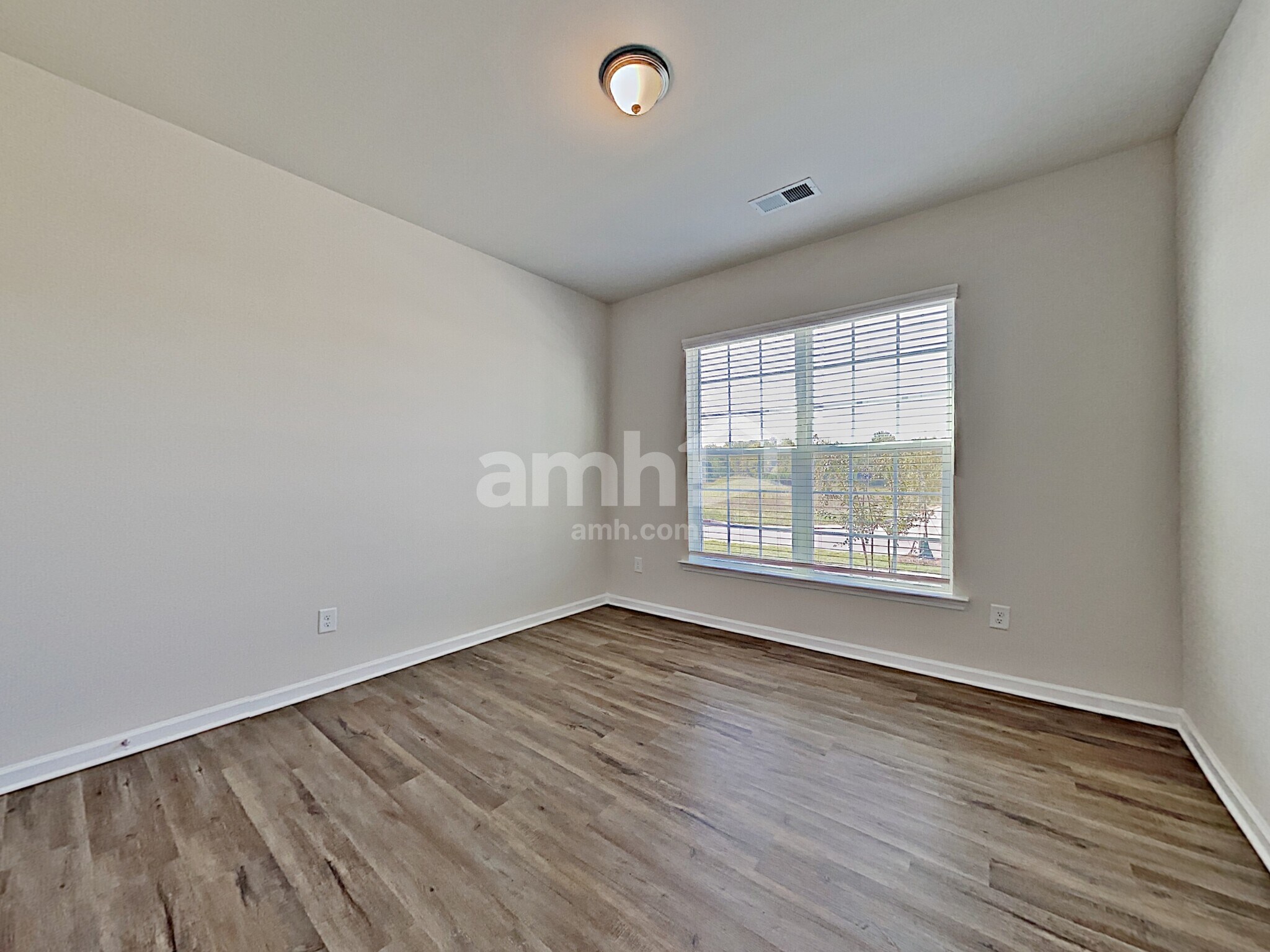 Building Photo - 14310 Hugh Dixon Way