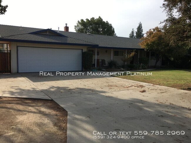 Primary Photo - 5986 E Montecito Ave