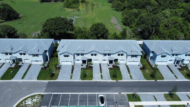 Building Photo - 500 Salisbury Cir