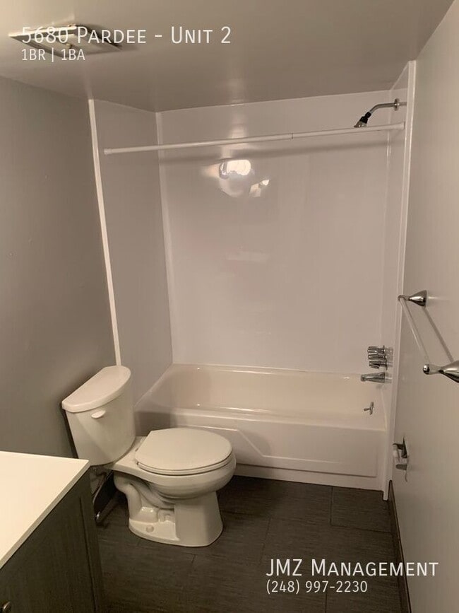 Building Photo - 5680 Pardee-Unit 2