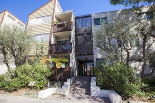 Building Photo - 6050 Canterbury Dr