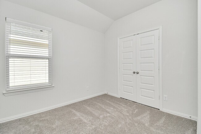 Building Photo - 1534 Revolution Way