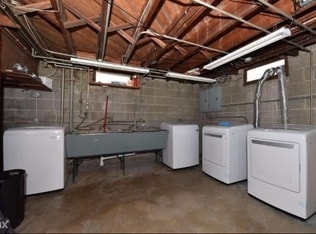 Building Photo - 2947 N 69th St