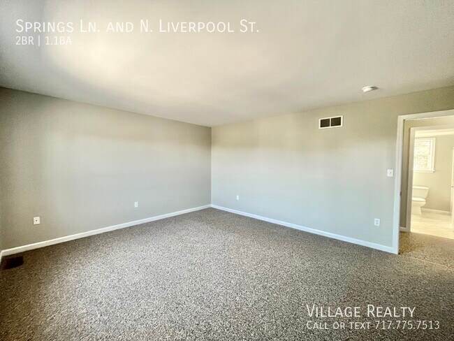 Building Photo - 155 Springs Ln
