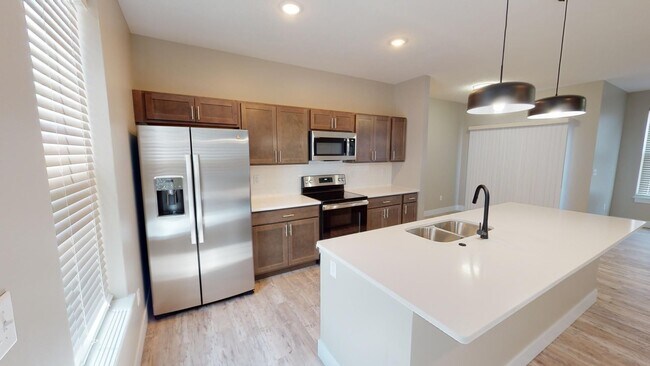 Building Photo - Spacious 3-Bed Carriage House in the Heart of Prairie District