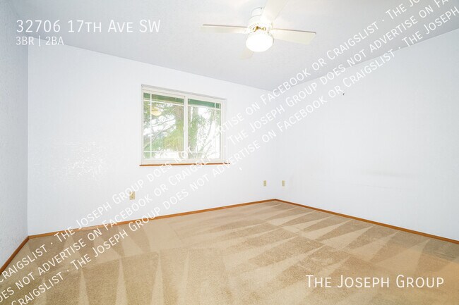 Building Photo - 32706 17th Ave SW