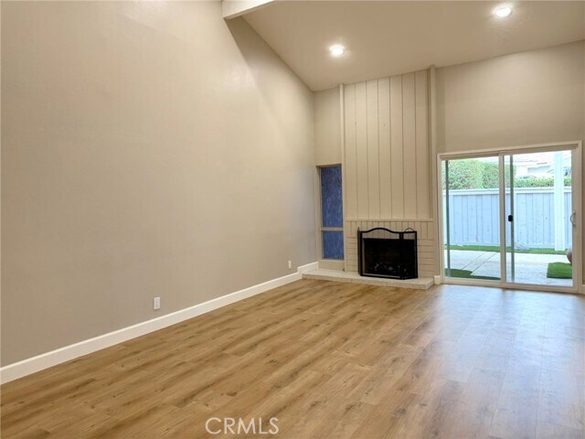 Building Photo - 909 S Lake Summit Dr