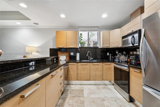 Building Photo - 3168 Ohio St