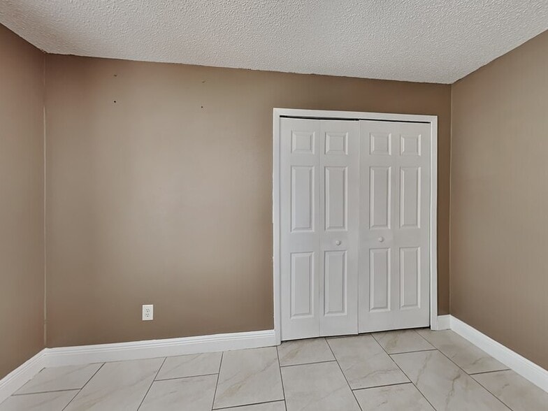 Building Photo - 241 W Citrus St