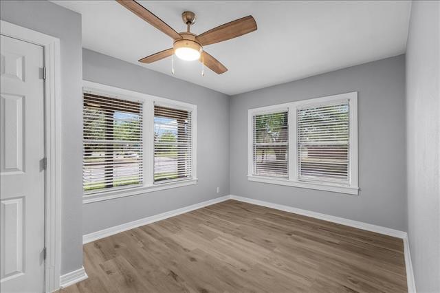 Building Photo - 301 Isbell Rd