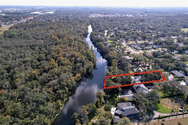 Building Photo - 1601 Riverhills Dr