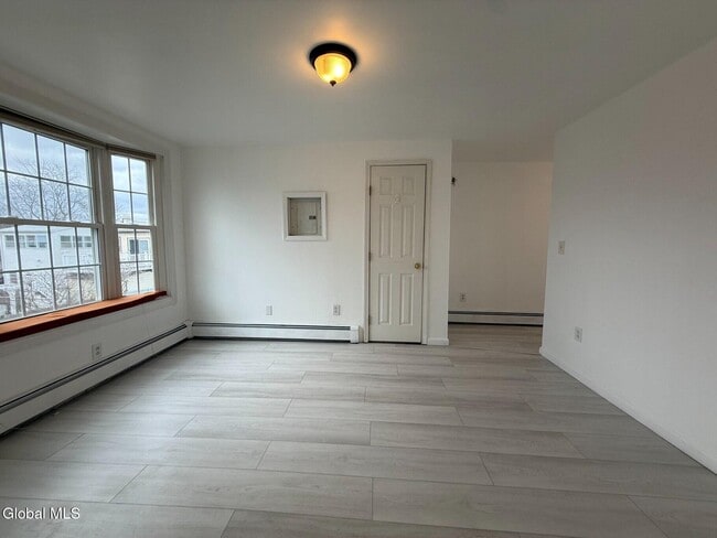 Building Photo - 27 McElwain Ave