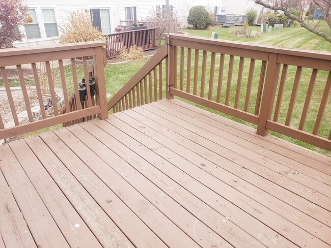 Building Photo - 292 Waterbury Cir