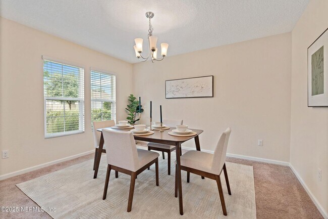 Building Photo - Cedarbrook Community Beauty, Holiday Gem, Available Now!