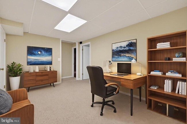 Building Photo - 8537 Hooes Rd