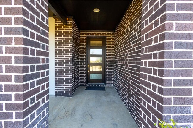 Building Photo - 29235 Alpine Garden Dr
