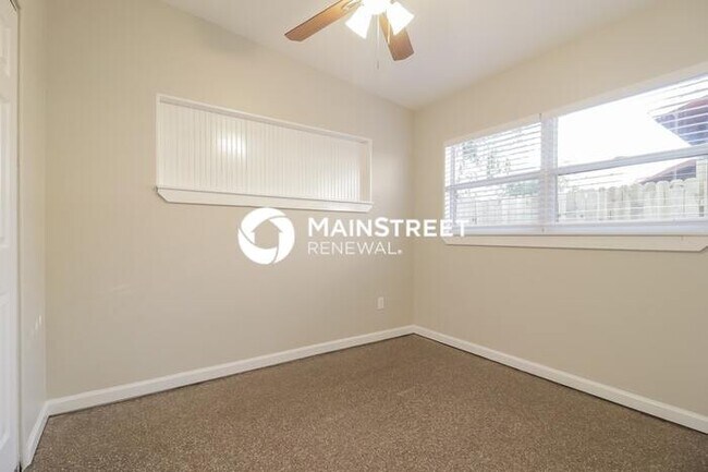 Building Photo - 3 Bedroom Pet-Friendly Home in Orlando, FL...