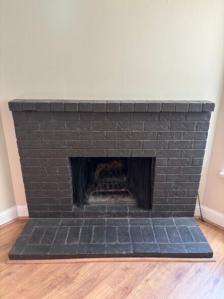 Building Photo - 2707 SE 50th Ave