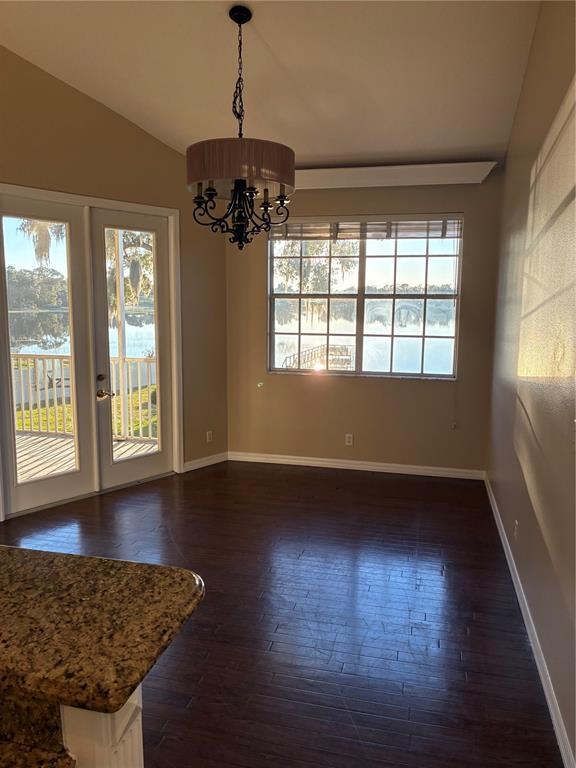 Building Photo - 41515 Silver Dr