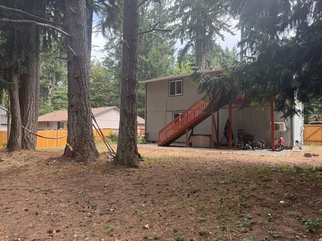 Building Photo - Updated Clearwood Home with AC & RV Parking!