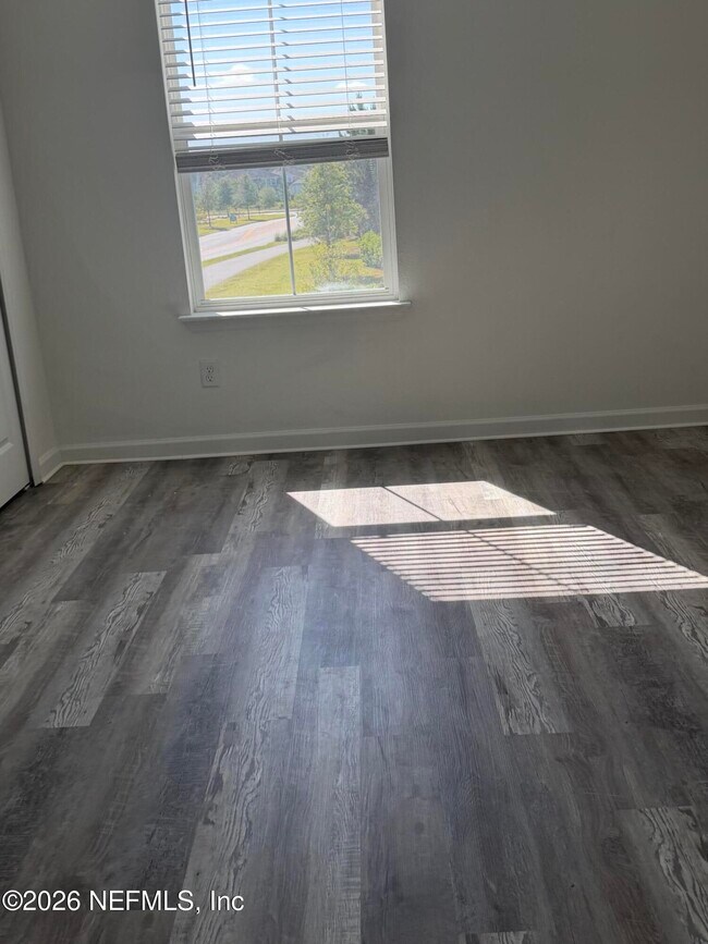 Building Photo - 413 Rosemont Dr