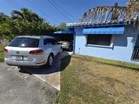 Building Photo - 704 SW 2nd Ave