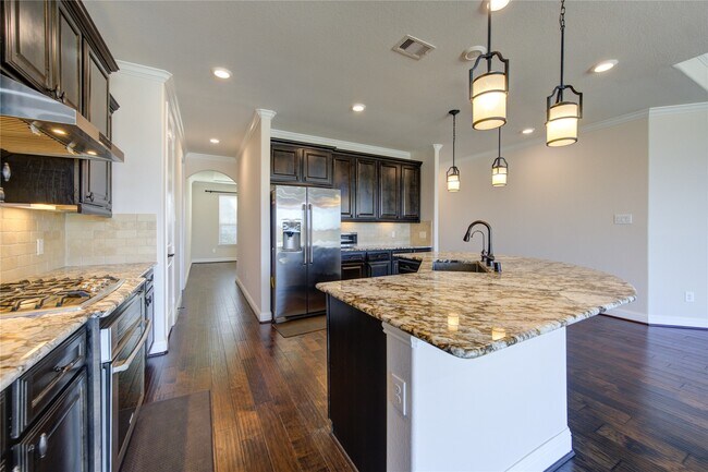 Building Photo - 6611 Hollow Bay Ct