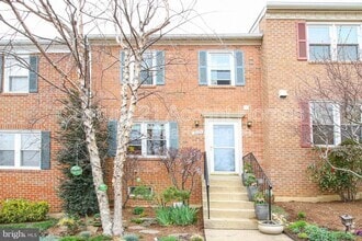 Building Photo - 3009 20th Ct S