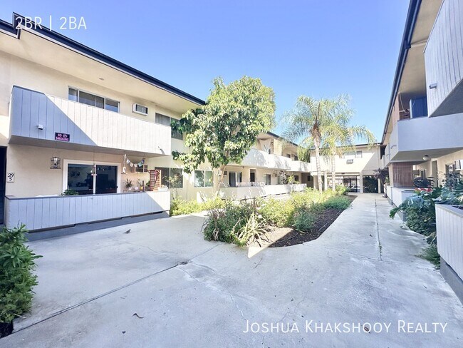 Building Photo - 5303 Newcastle Ave