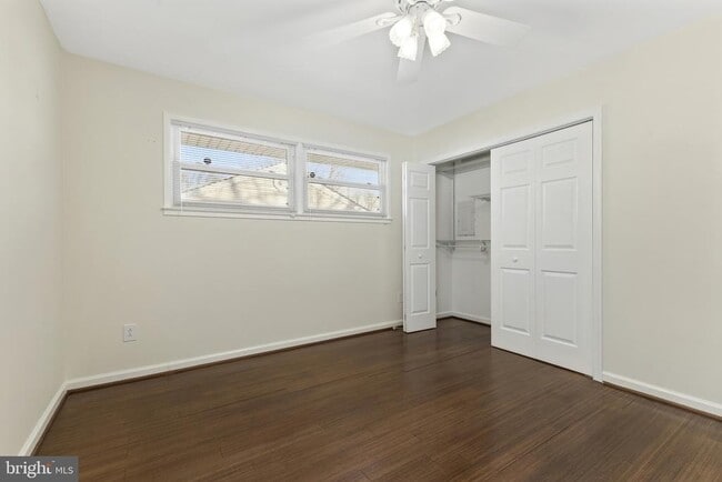 Building Photo - 5412 Nutting Dr