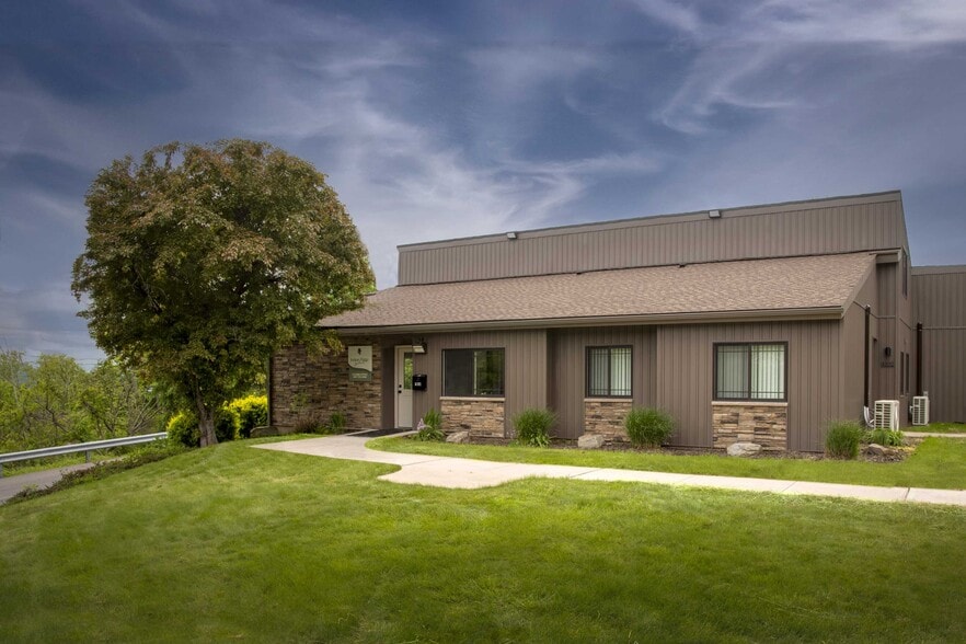 Primary Photo - Indian Ridge Luxury Apartments