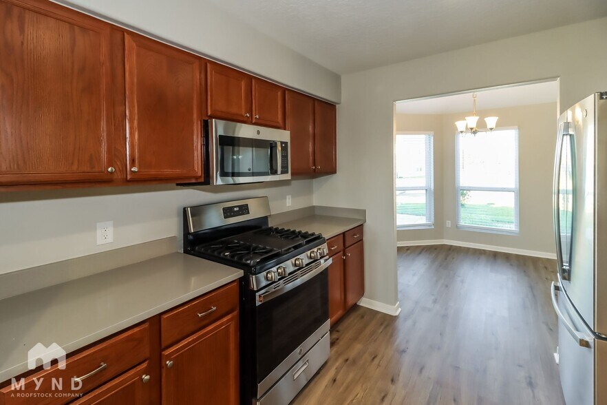 Building Photo - 8110 Rosemary Drive