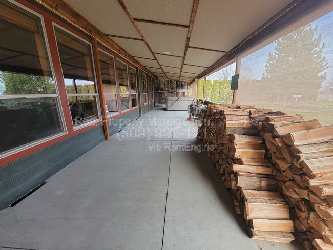 Building Photo - 52203 N Sr 225 Hwy