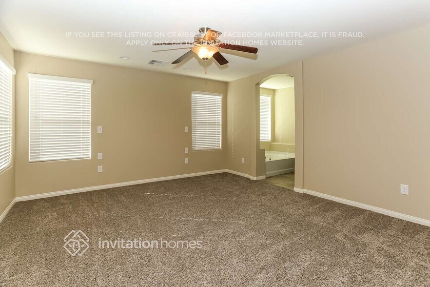 Building Photo - 9029 Sea Grass Bay ct