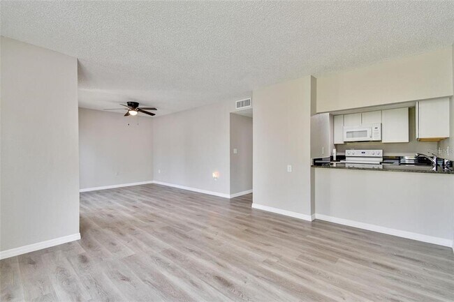 Building Photo - 726 Haven Pl