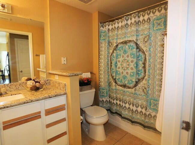 Building Photo - 1330 Old Spanish Trl