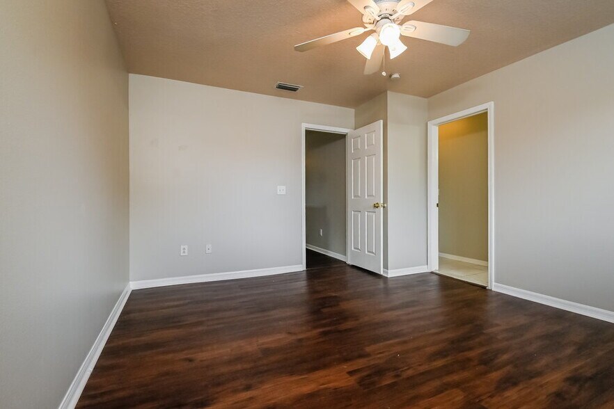 Building Photo - 10907 Hoffner Edge Dr