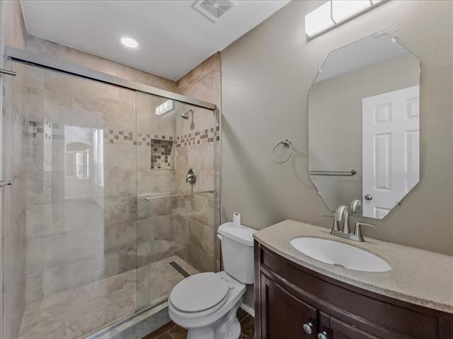 Building Photo - 6 Brairwood Ct