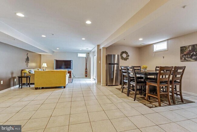Building Photo - 13306 Stoney Creek Ln